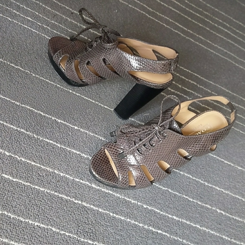 (MAKE AN OFFER) Coach heels!!! - Picture 3 of 5